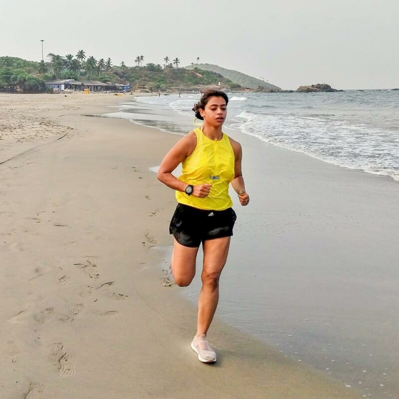 Ankita Gaur. Wellthyfit.com. 10 Safety Tips for Women Runners